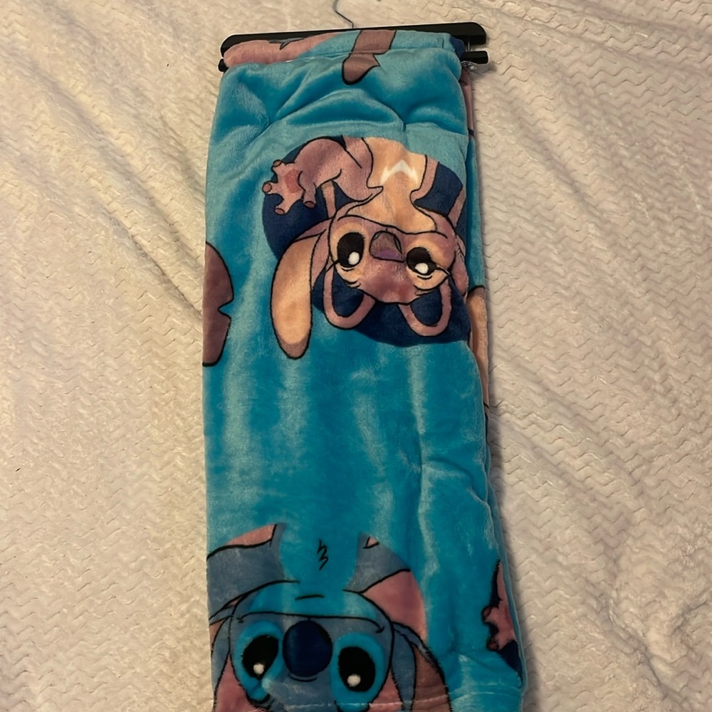 Stitch preschool throw